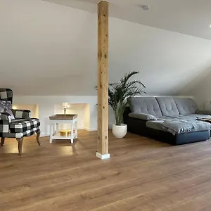  Apartment Neuwertige Gemuetliche